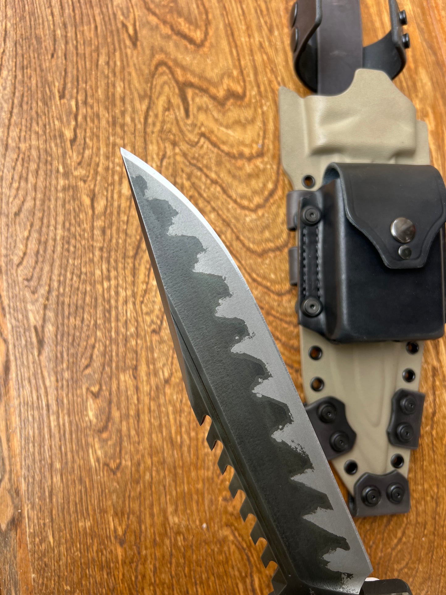 Millerbrosblades Custom M-22 Bowie -Saw Back - Black G-10