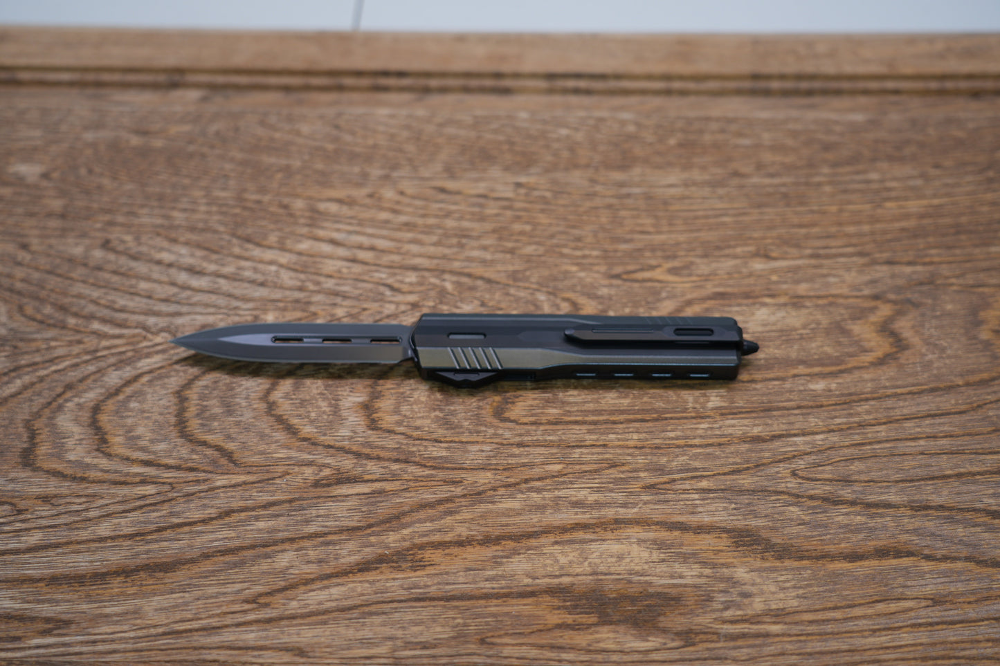 Maxace Medusa 2.0 Black Titanium/Aluminum Handle D/E Blade OTF Switchblade - M390 Steel