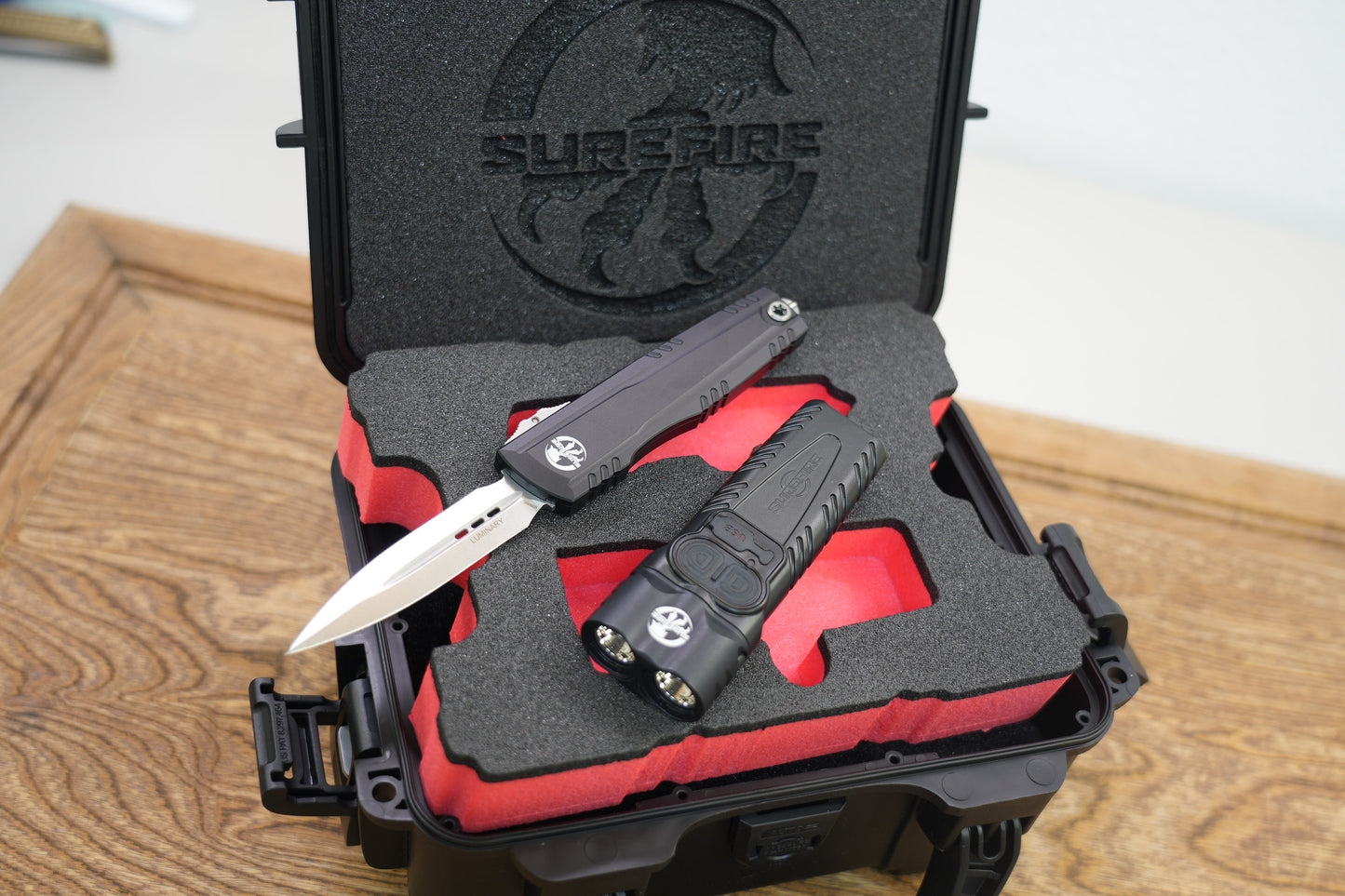 Microtech/SureFire Collaboration Luminary AUTO OTF Knife Box Set 3.625" M390MK Stonewashed Double Edge Dagger Blade, Black Machined Aluminum Handles, Includes SureFire Stiletto Pro II EDC Flashlight - 1270-10SET