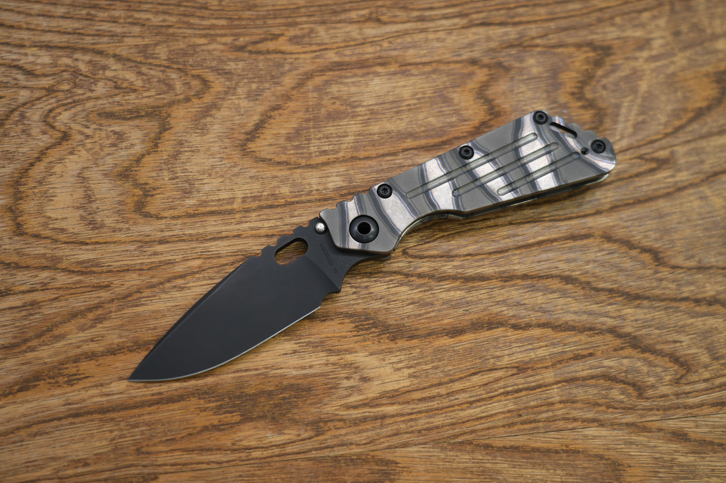 strider smf magnacut Titanium handle