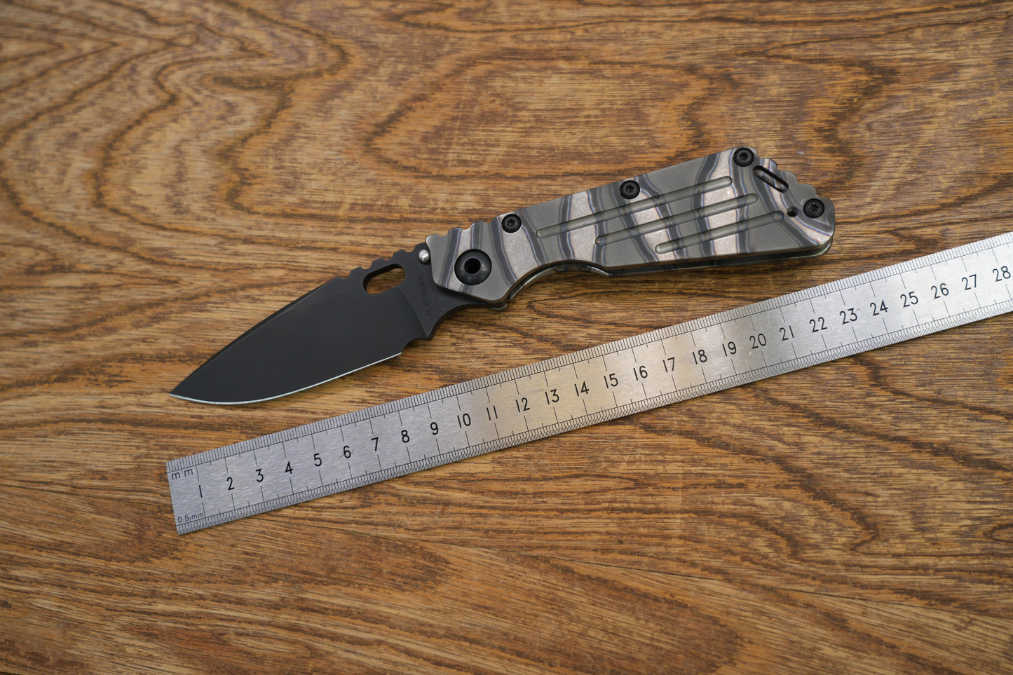 strider smf magnacut Titanium handle